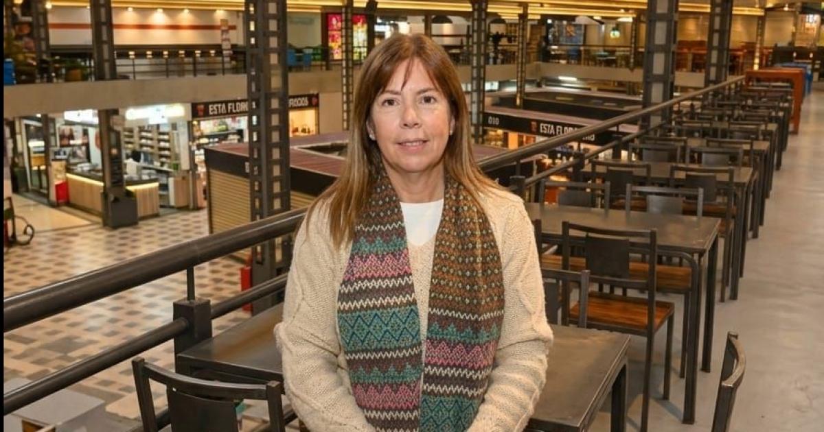 Presentan libro sobre los mercados de la provincia