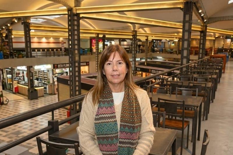 Presentan libro sobre los mercados de la provincia
