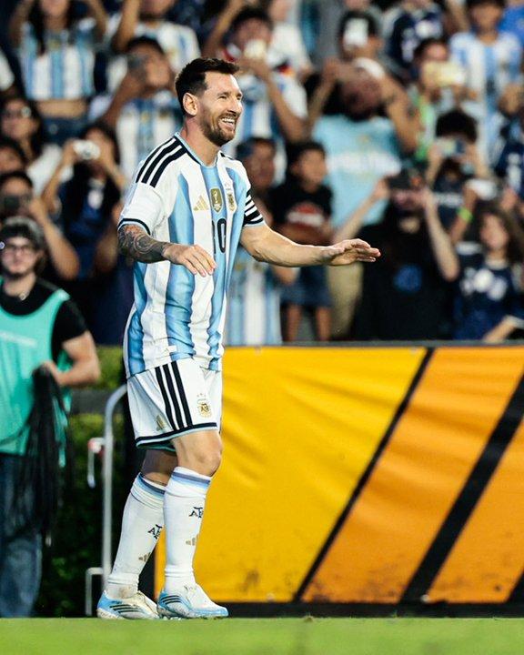 Messi comienza su sexto Mundial- las estadiacutesticas del astro argentino