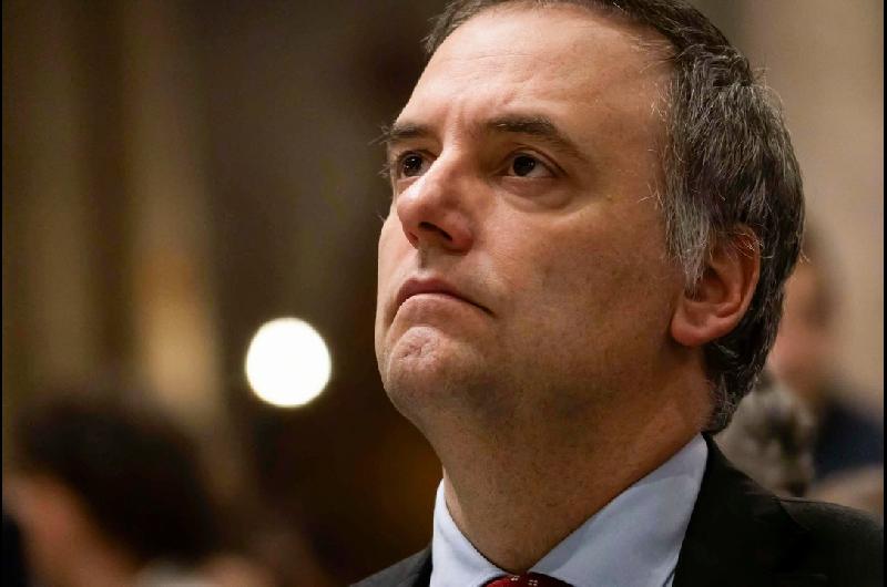 El Gobierno pospuso la buacutesqueda de apoyos a leyes para negociar por la poleacutemica de Adorni