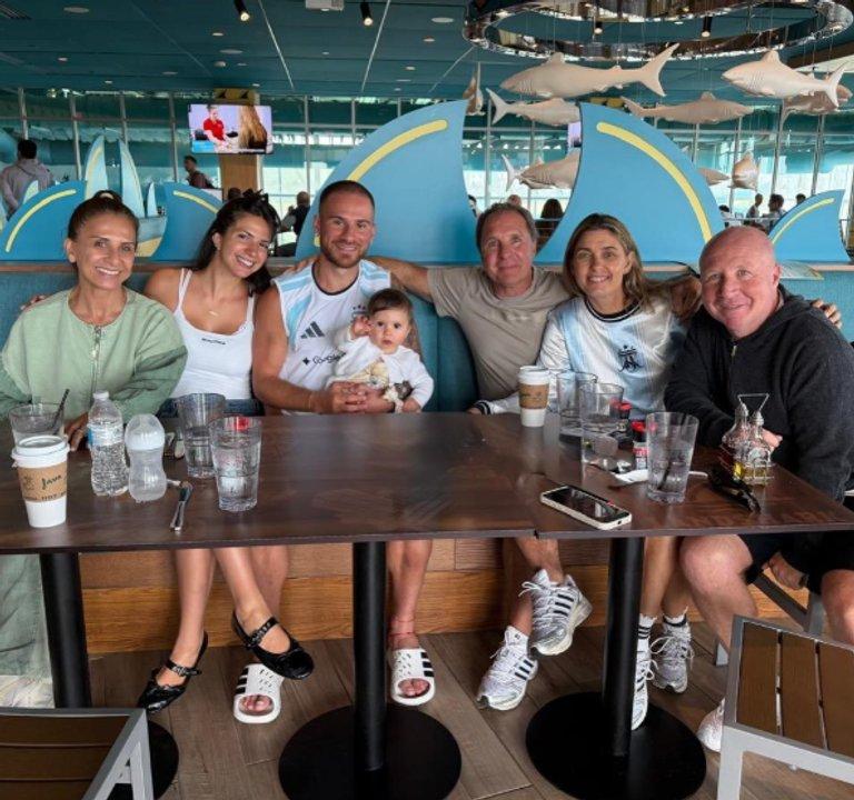 Tarde libre para la Seleccioacuten en Kansas City- visitas familiares fotos y momentos compartidos en redes