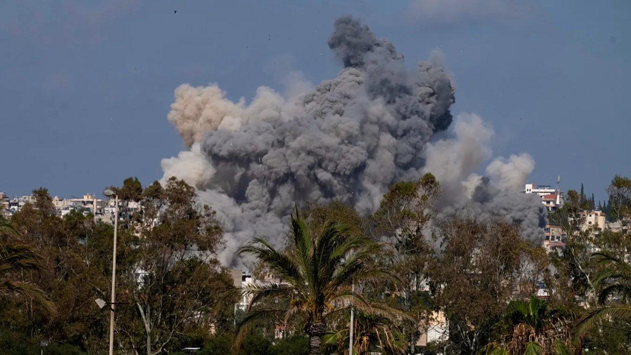 Liacutebano- cinco muertos tras una serie de bombardeos israeliacutees en plena tregua