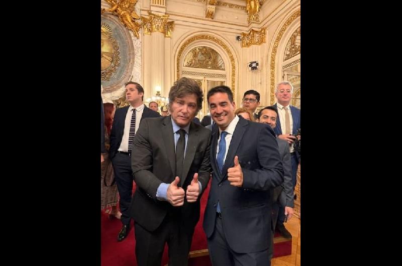 Comienza la gestioacuten de Ravier- jura en Casa Rosada transicioacuten y acto en la Fundacioacuten Faro