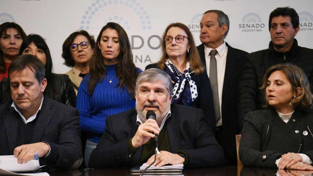Adorni bajo presioacuten en el Senado- el peronismo denuncia una maniobra para blindarlo