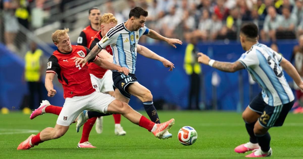 Doblete de Messi la Seleccioacuten argentina le ganoacute a Austria 