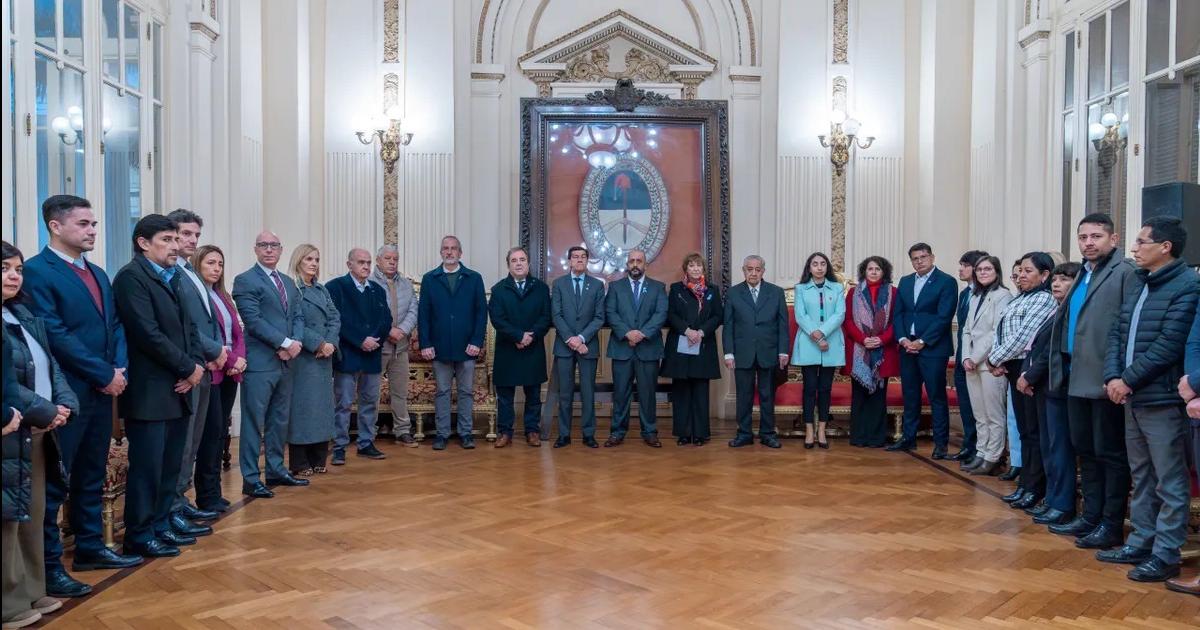 Graduados en Ciencias Econoacutemicas y el desafiacuteo de actualizacioacuten permanente 