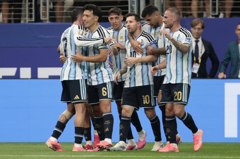 Doblete de Messi la Seleccioacuten argentina le ganoacute a Austria 
