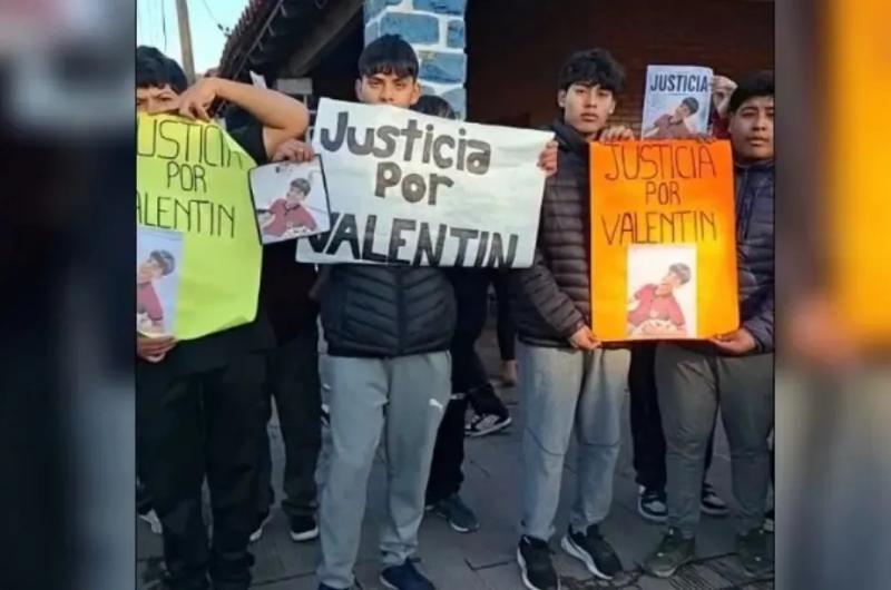 Su familia no cree en la hipoacutetesis del suicidio