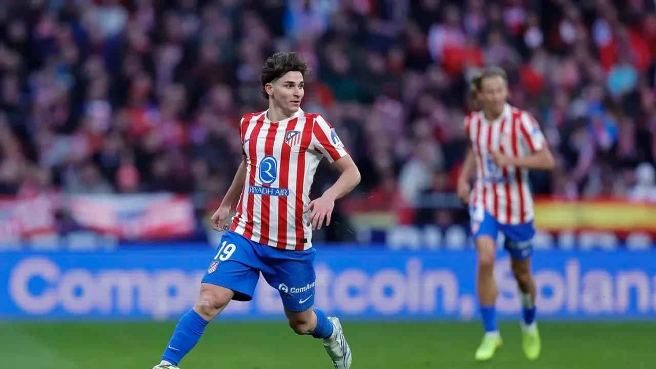 Bombazo- Juliaacuten Aacutelvarez pidioacute ser transferido y sacudioacute al Atleacutetico de Madrid