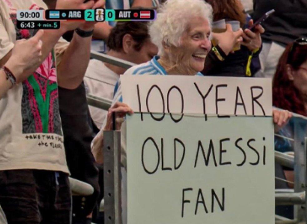 La fan de Messi de casi 100 antildeos que se volvioacute viral en el triunfo de Argentina ante Austria