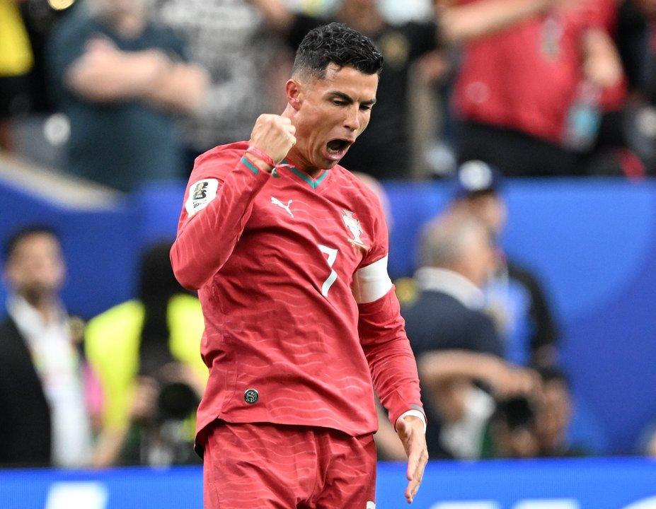 Con doblete de Cristiano Ronaldo Portugal aplastoacute 5-0 a Uzbekistaacuten