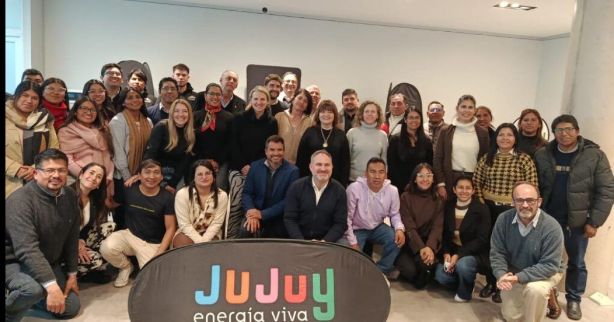 La Quiaca reafirmoacute compromiso con el crecimiento sostenido del sector turiacutestico