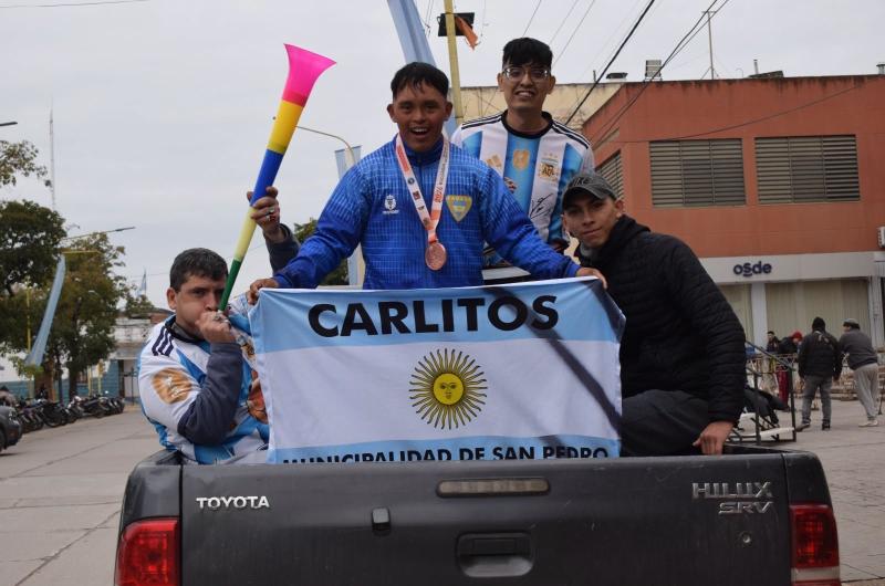 Carlitos Isasmendi fue recibido en San Pedro con gran algarabiacutea