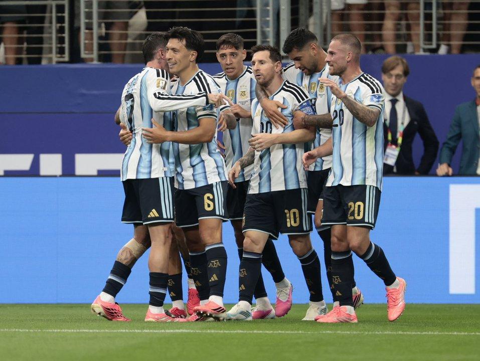 Quieacutenes son los jugadores de la Seleccioacuten argentina que deberaacuten cuidarse ante Jordania