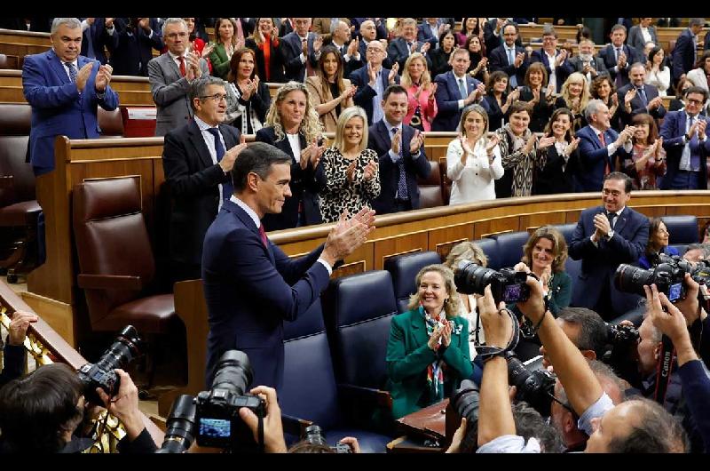 Pedro Saacutenchez afirmoacute ante el Congreso que ldquono renunciaraacuterdquo pese a los casos de corrupcioacuten