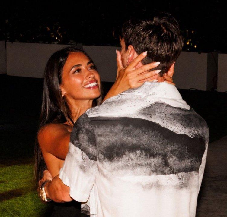 El mensaje de Antonela Roccuzzo a Messi por su cumpleantildeos- ldquoTe amo infinitordquo