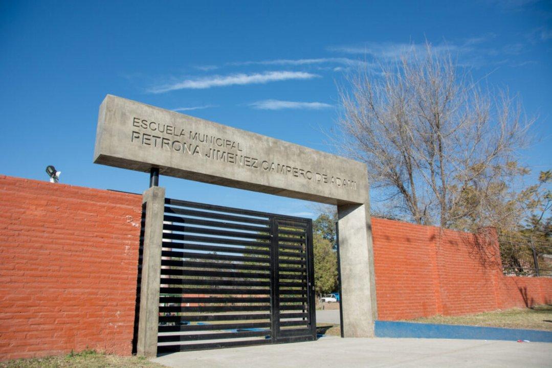 Yerba Buena- Macchiarola enfrenta un paro en una escuela municipal