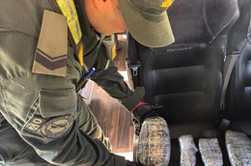 Iba desde La Quiaca a Mendoza con maacutes de un kilo de droga- lo detienen en La Rioja