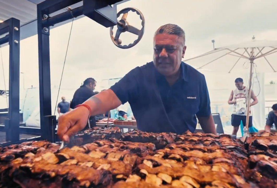 La Seleccioacuten Argentina disfrutoacute de un nuevo asado en Kansas City