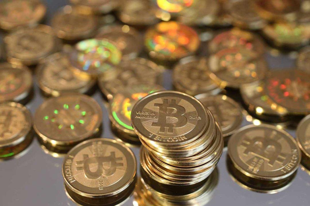El Bitcoin se desploma otra vez- de cuaacutento es la caiacuteda y por queacute