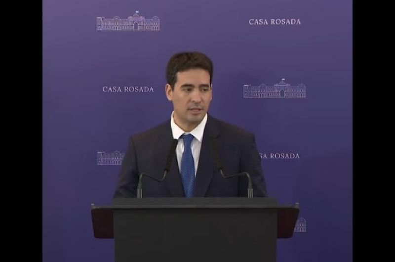 Adriaacuten Ravier en su primera presentacioacuten oficial- ldquoEs un honor ser la voz del Presidenterdquo