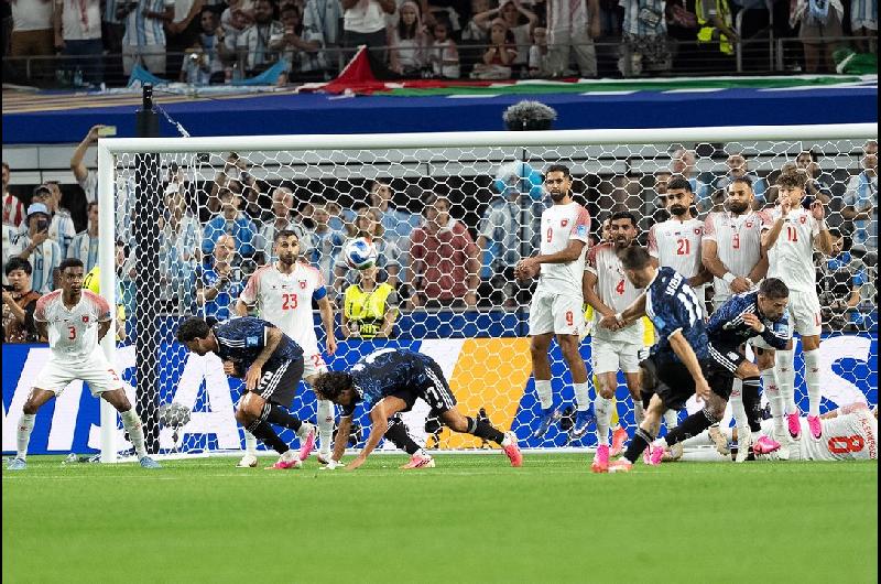 Giovani Lo Celso y un excelente tiro libre para el 1-0 de Argentina sobre Jordania