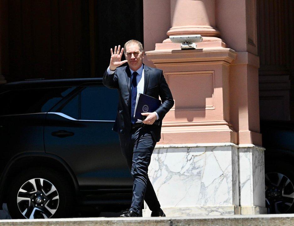 Gobierno- Santilli aguarda el llamado de Milei para empezar la sucesioacuten 