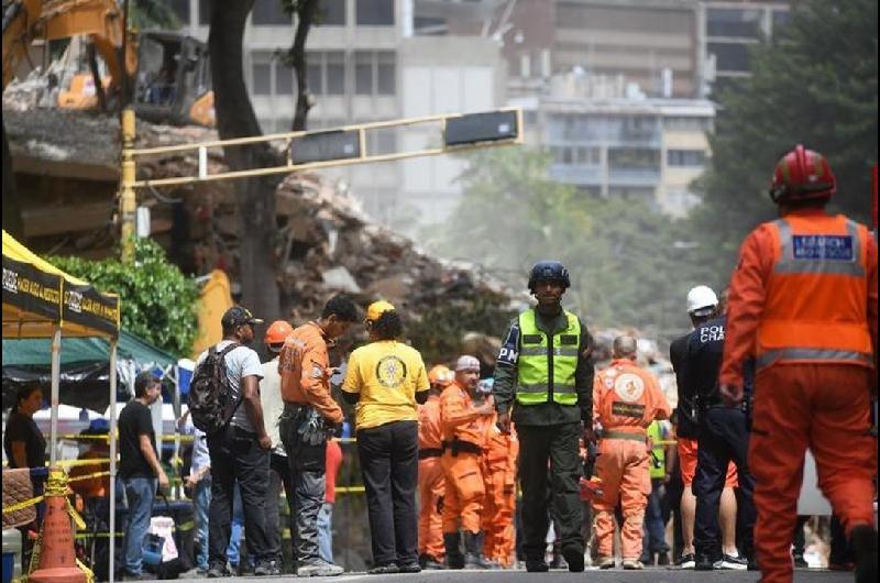 Venezuela- la taacutectica de los rescatistas brasilentildeos tras los terremotos