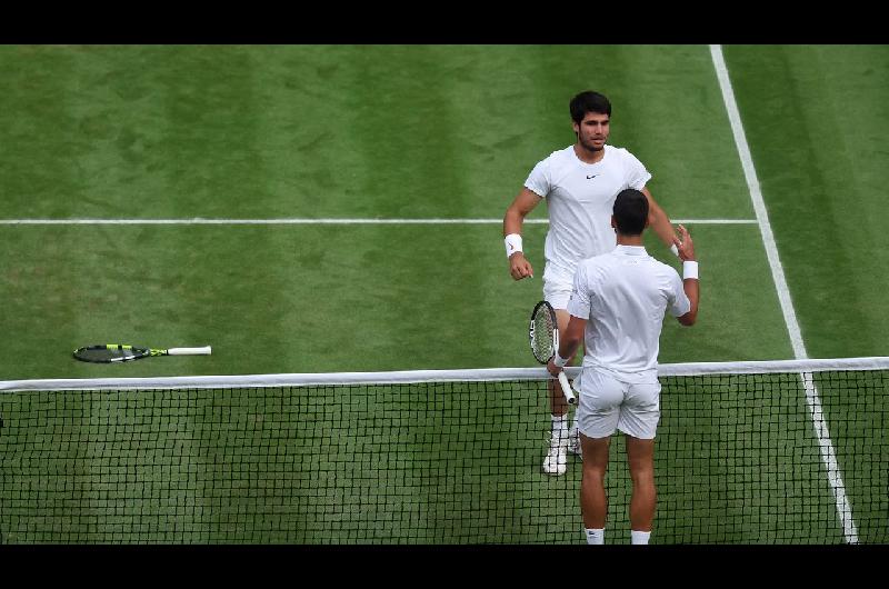La tradicioacuten que ninguacuten jugador puede romper en Wimbledon- por queacute los tenistas se visten de blanco