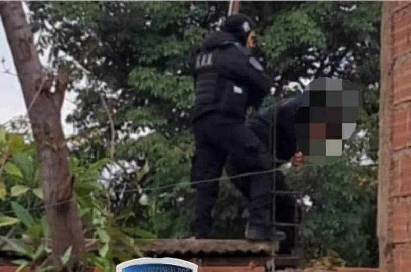 Atraparon a un delincuente con un arma blanca y hierros robados