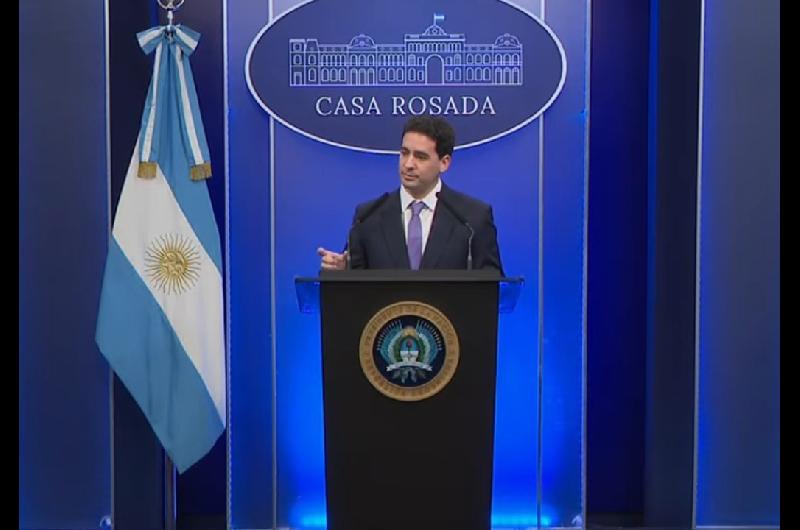 Adriaacuten Ravier anuncioacute que Argentina enviaraacute maacutes ayuda a Venezuela y habilitoacute una liacutenea telefoacutenica