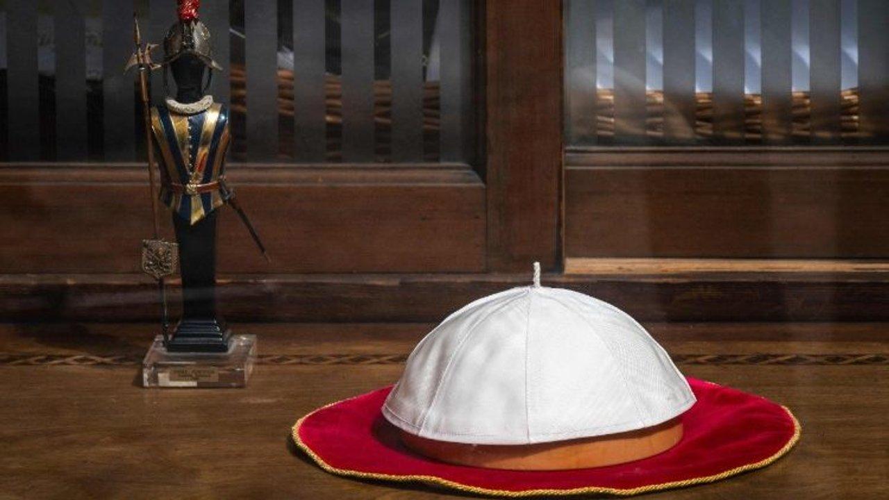 El Vaticano reaccionoacute negativamente a la consagracioacuten de obispos lefebvrianos