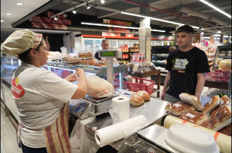 El Gobierno y las consultoras proyectan que la inflacioacuten de junio se ubicoacute debajo del 2-en-porciento-