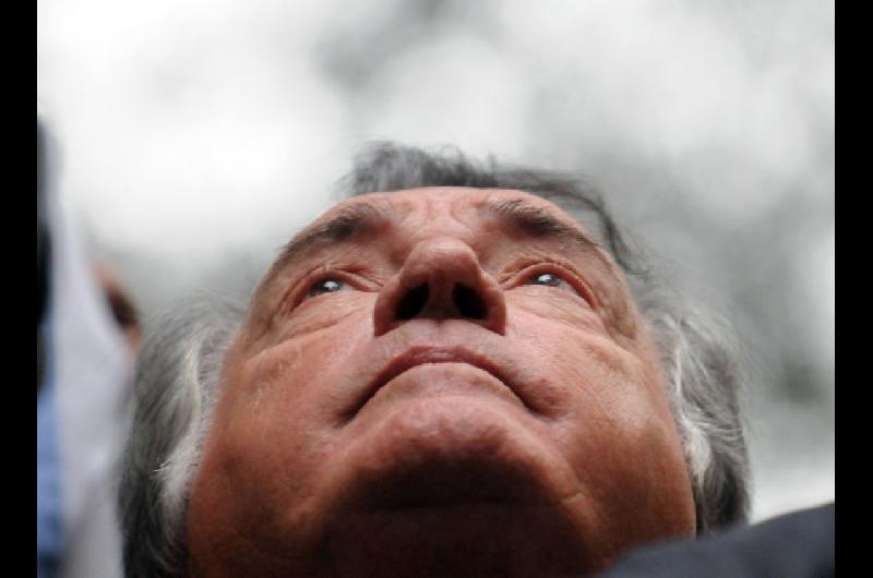 Barrionuevo en problemas- por queacute la secretaria de Trabajo no convalida su cargo sindical