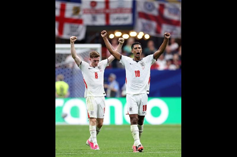 Manchester City desembolsoacute euro135 millones por un jugador titular de la seleccioacuten inglesa