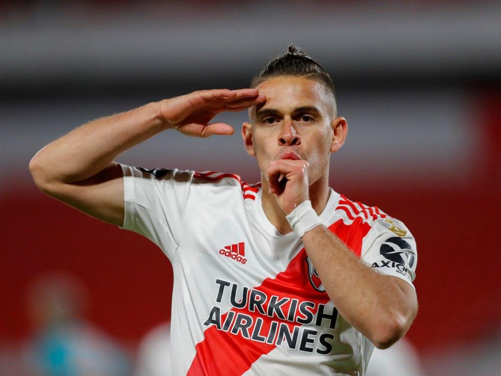 River confirmoacute el regreso de Rafael Santos Borreacute tras cinco antildeos