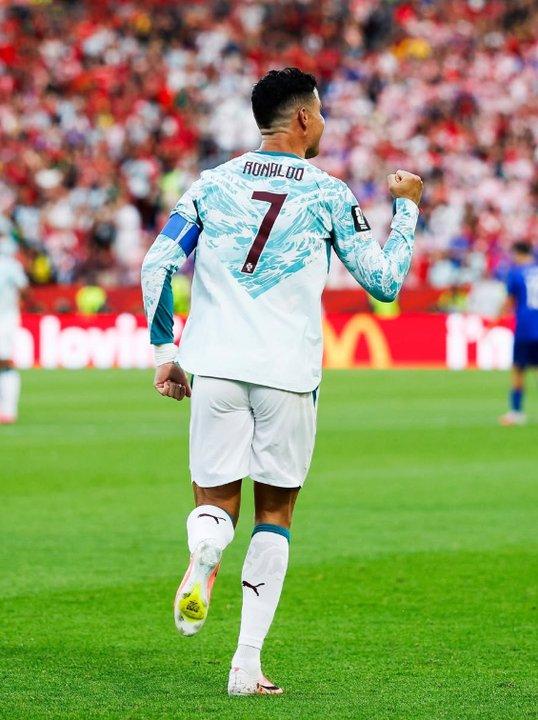 Portugal le ganoacute a Croacia en un final maacutes que poleacutemico y clasificoacute a octavos de final del Mundial 2026