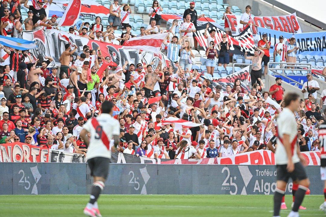 River igualoacute 2-2 con Flamengo en un amistoso de pretemporada