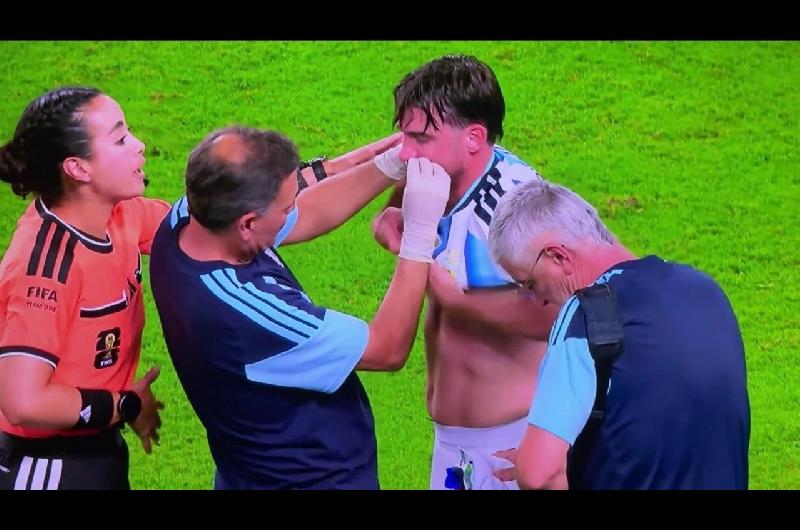 Acusan a Tagliafico de incumplir una regla pero el reglamento avala a Argentina