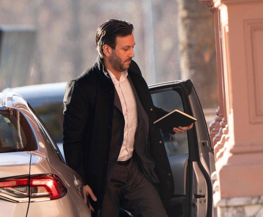Quieacuten es Ignacio Devitt el hombre que trabajaba con Adorni y se ganoacute la confianza de Karina Milei