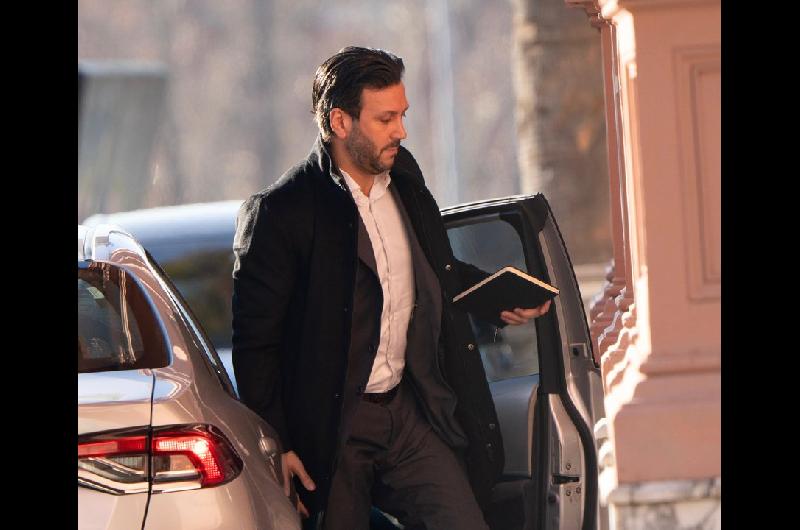 Quieacuten es Ignacio Devitt el hombre que trabajaba con Adorni y se ganoacute la confianza de Karina Milei