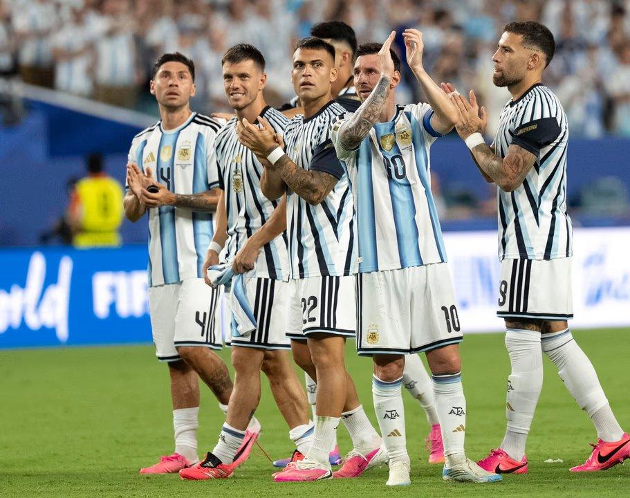 Con mayoriacutea de franceses Argentina ya conoce la terna arbitral para enfrentar a Egipto en el Mundial
