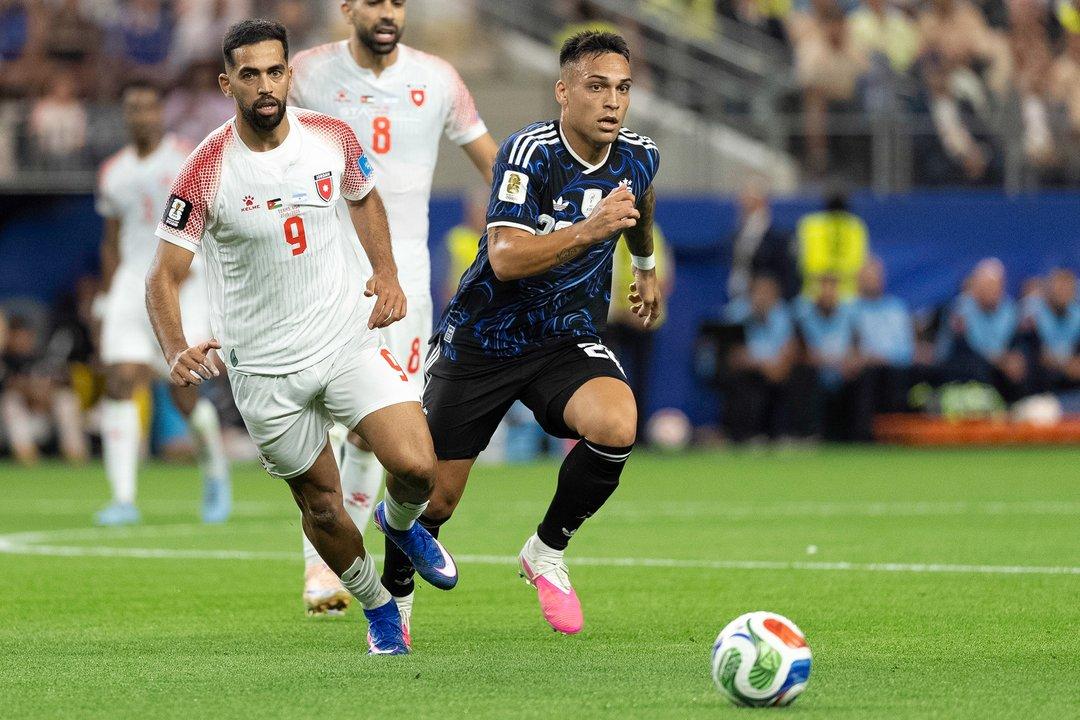 La banca de Martiacuten Palermo a Lautaro Martiacutenez