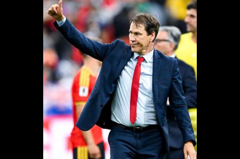 El DT de Beacutelgica explotoacute contra FIFA por el indulto a Balogun- ldquoNo sabiacutea que era el diacutea de los inocentes