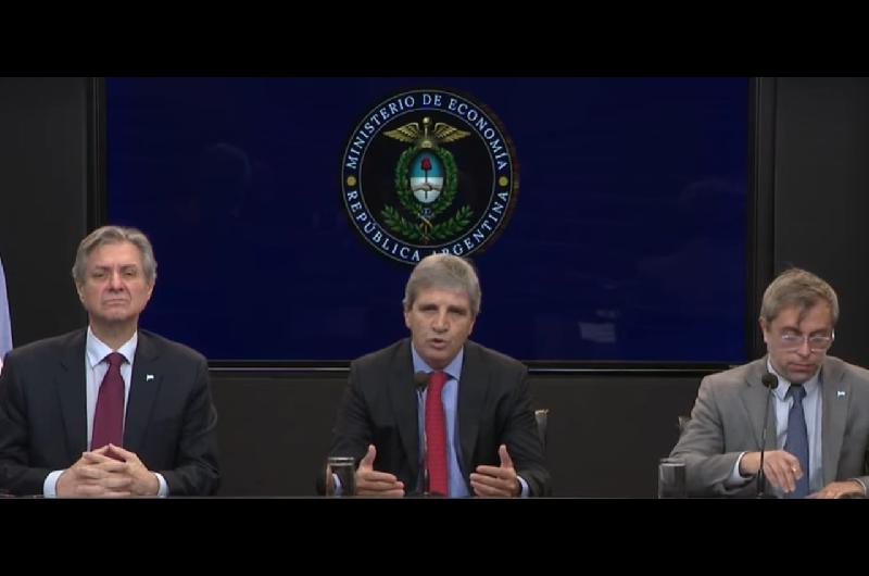 Caputo anuncioacute el programa financiero de 2027- Salir a los mercados es una opcioacuten maacutes no un objetivordquo