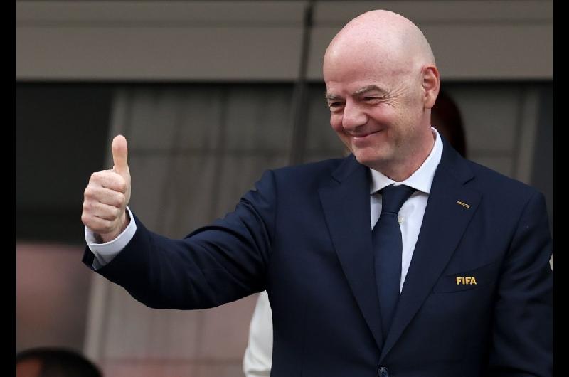 Infantino respondioacute las criticas por la nulidad  de la roja a Balogun y confirmoacute el llamado de Donal Trump