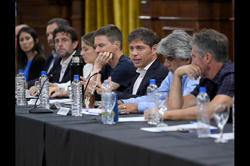 La Provincia ofrecioacute a los gremios docentes un aumento salarial del 7-en-porciento- escalonado en julio y agosto