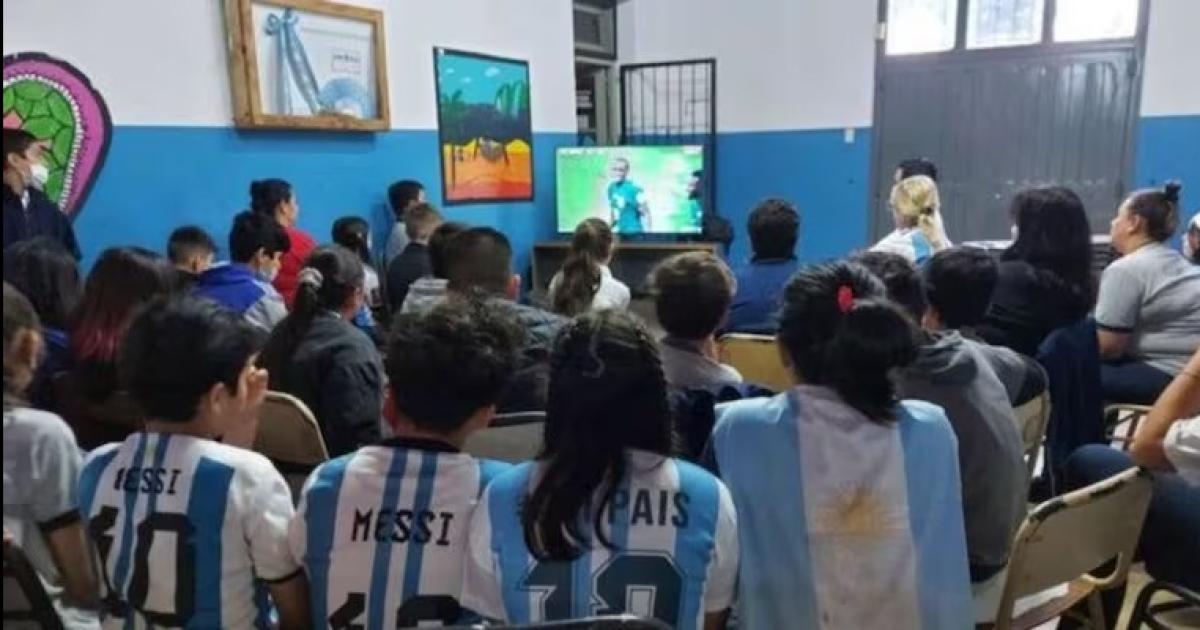 Ya comenzoacute el asueto administrativo y escolar de este martes