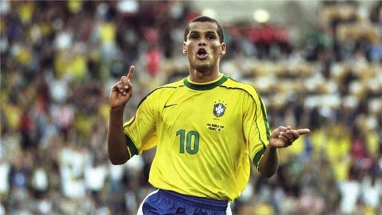 Una leyenda de Brasil se rindioacute ante Messi tras la eacutepica clasificacioacuten de Argentina