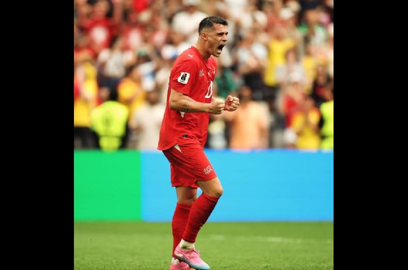 Xhaka capitaacuten de la seleccioacuten suiza elogioacute a Messi- ldquoEs un privilegio enfrentarlordquo